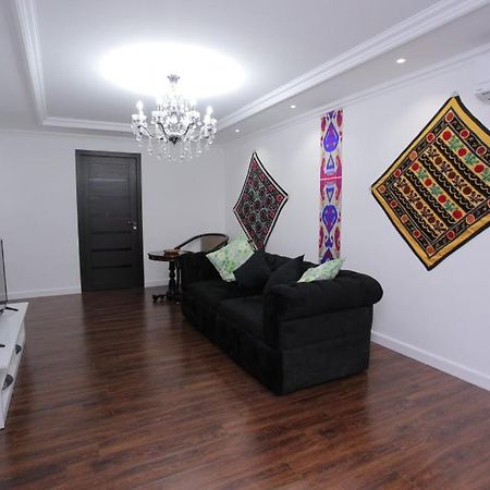 Overlooking Registan Square Luxury 2 Bedrooms Apartment Samarkand Exteriör bild
